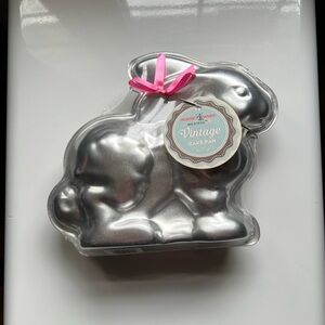 Nordic Ware 3D Bunny Cake Mold Pan MADE IN USA